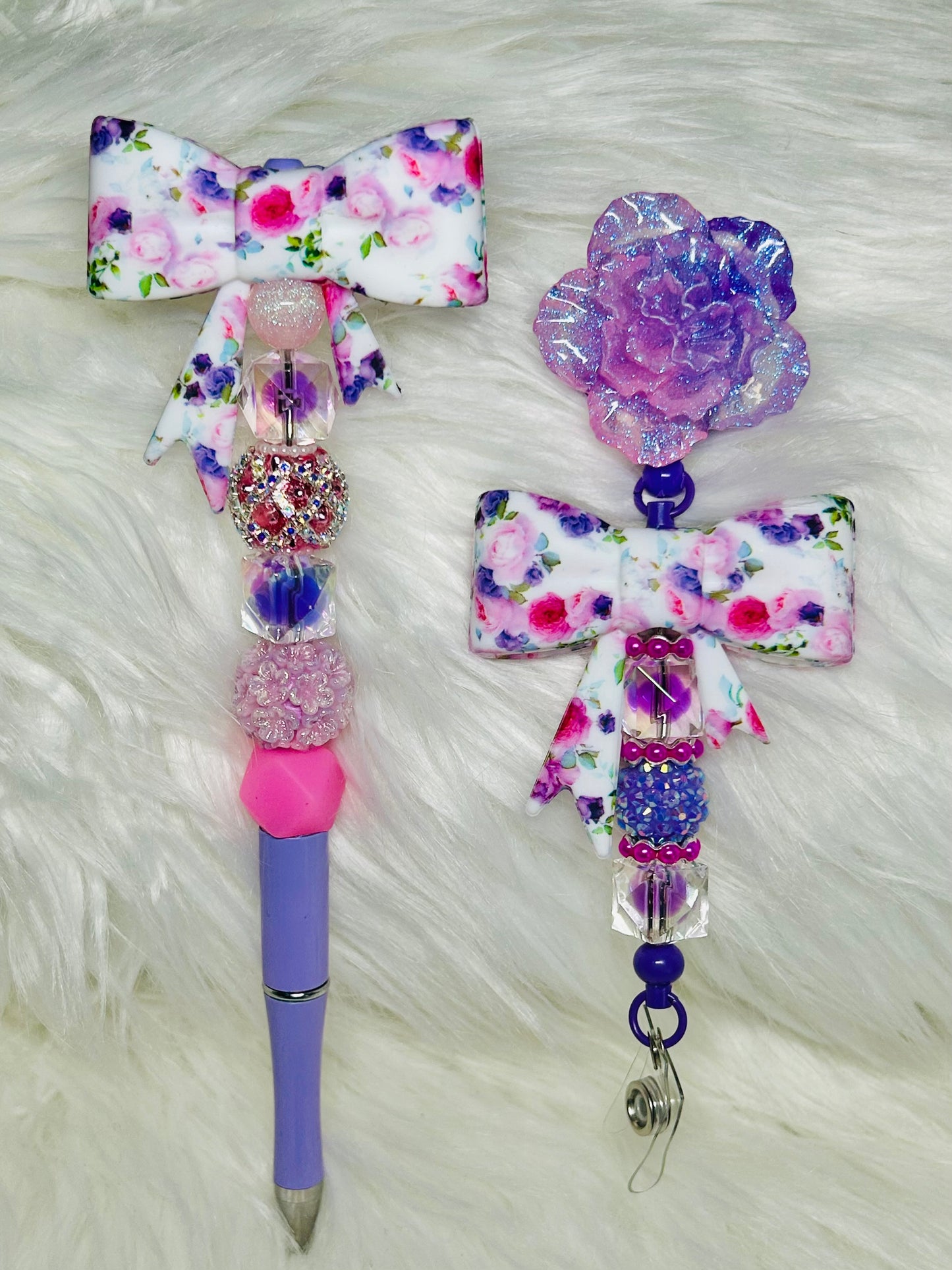 Floral Bow Extended Pen & Badge Reel Set