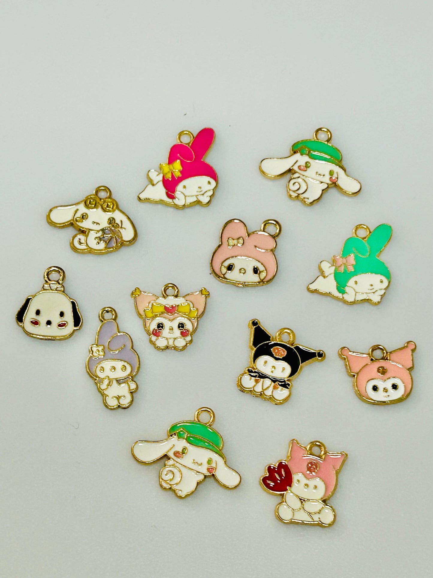 Kitty & Friends Charm Mix (12ct)