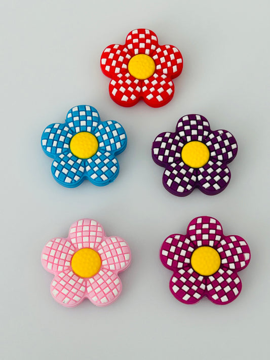 Colorful Flower Focal Sets