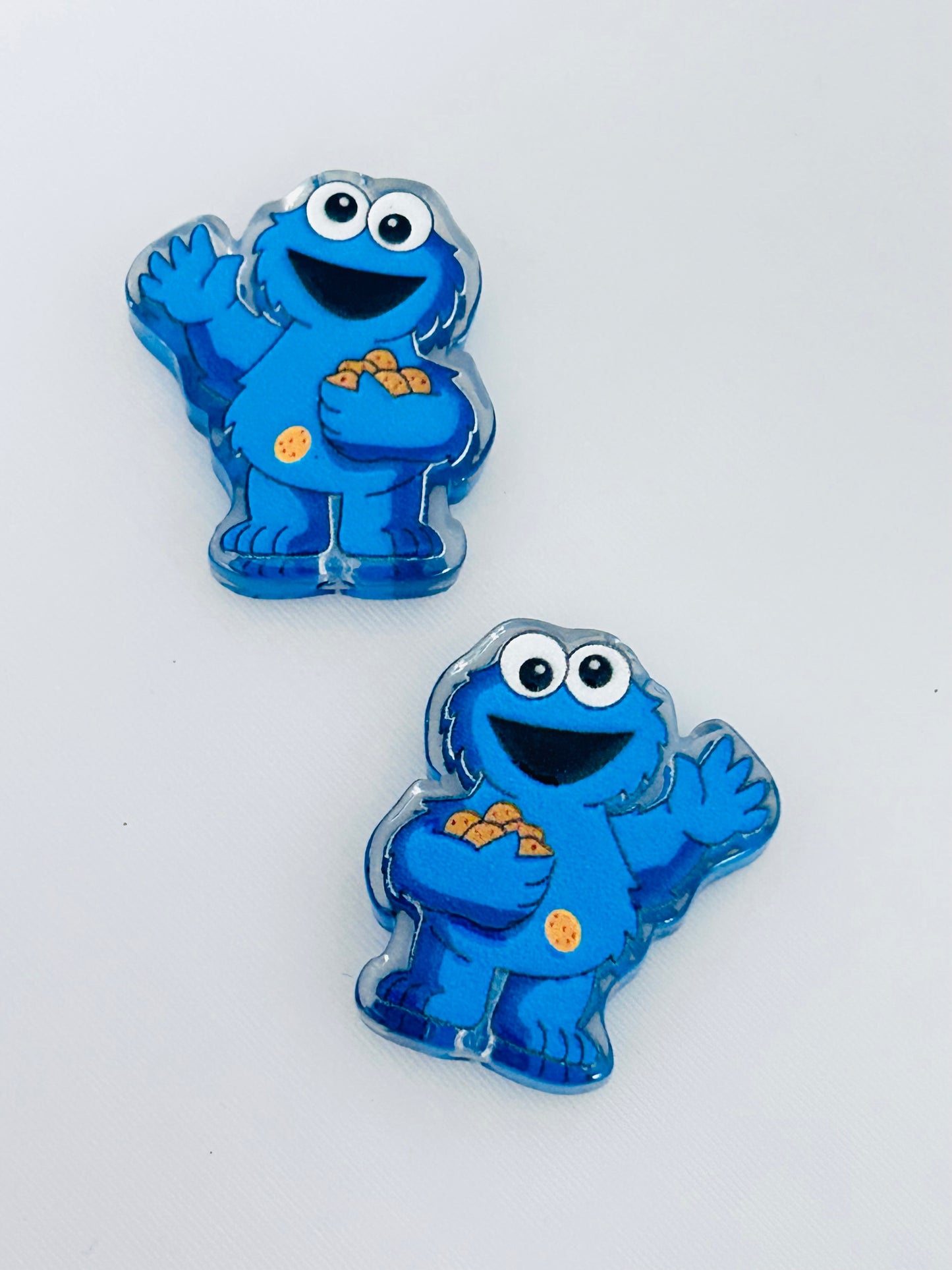 Cookie Monster Waving Acrylic Focal/Bead (5ct)