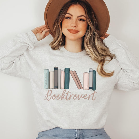 Booktrovert T-Shirt