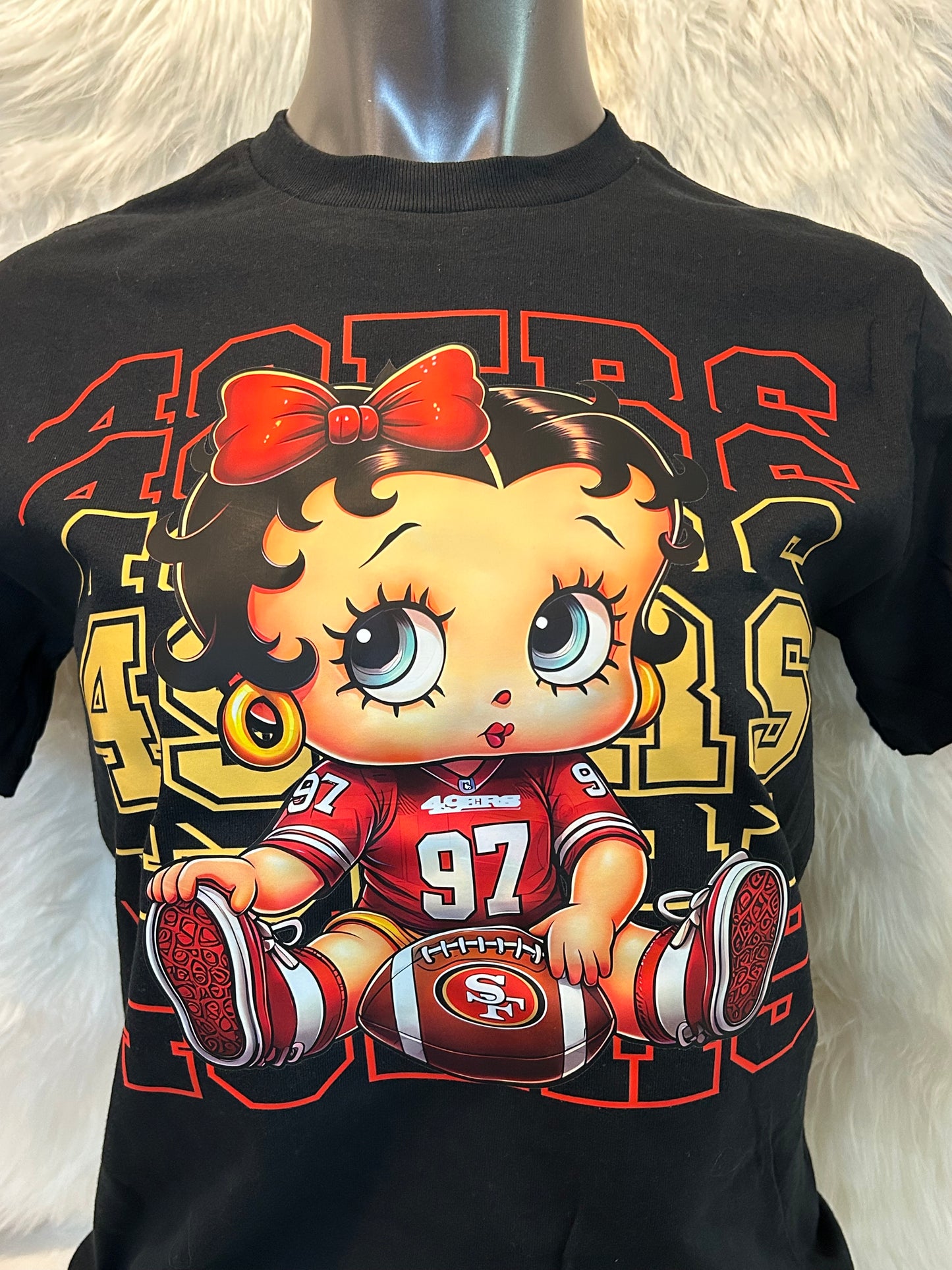 Betty T-Shirt